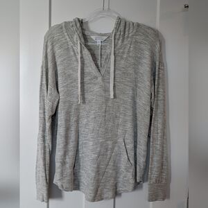 Market & Spruce Heathered Gray Hoodie